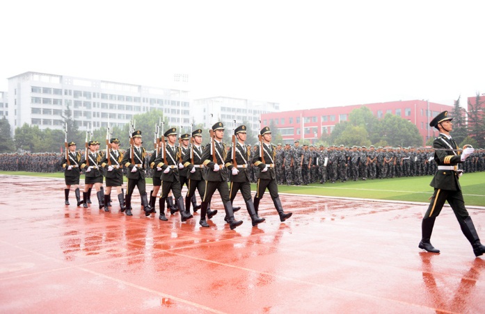 天水师范学院军训图片